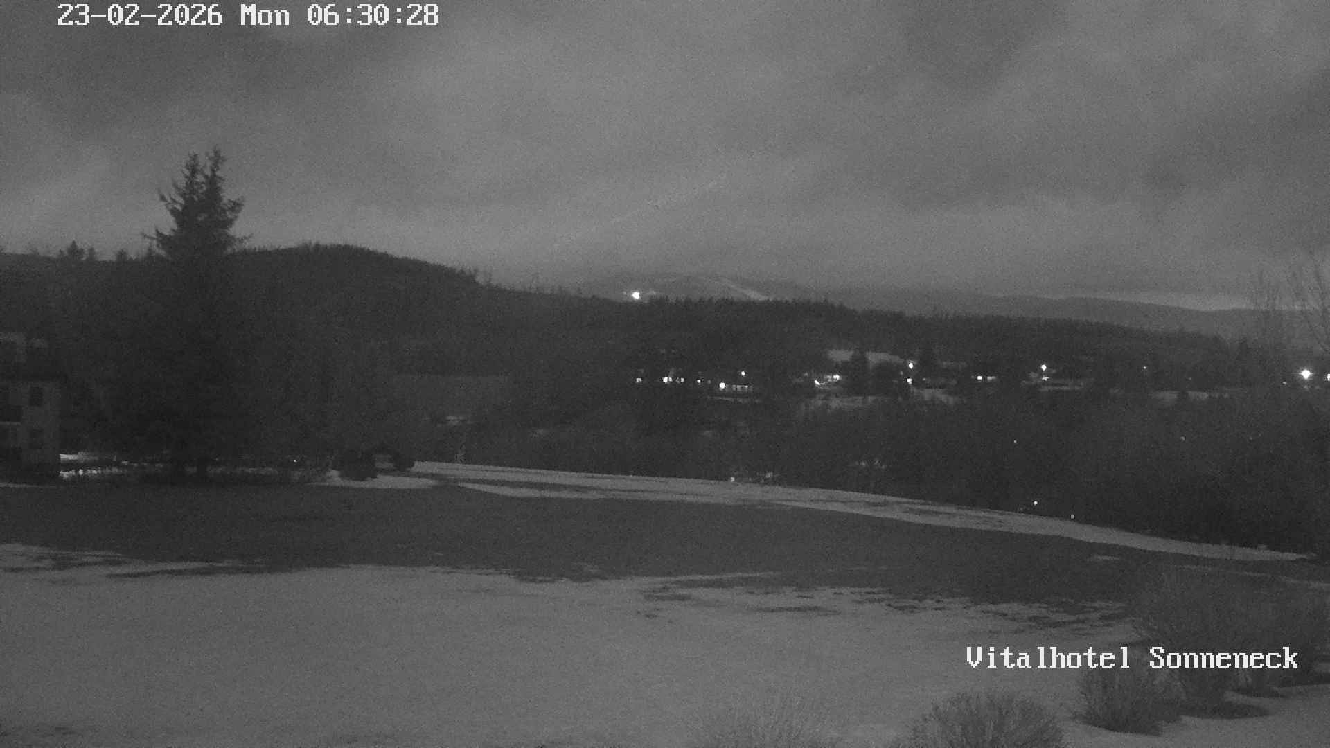 Archiv Foto Webcam Braunlage-Hohegeiß: Blick über das Tal