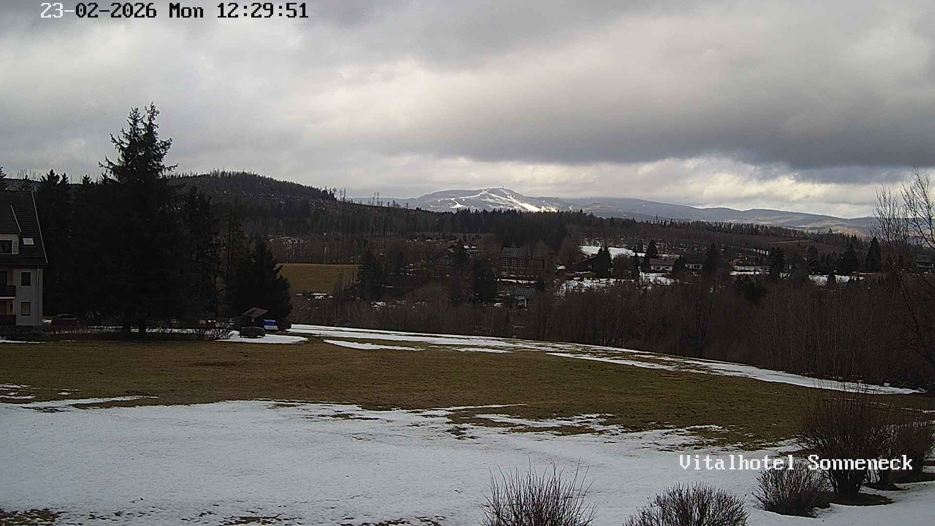 Archiv Foto Webcam Braunlage-Hohegeiß: Blick über das Tal