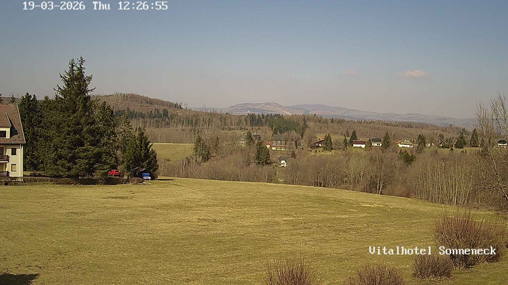 Archiv Foto Webcam Braunlage-Hohegeiß: Blick über das Tal