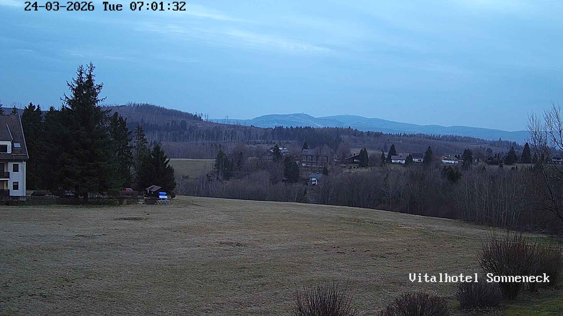 Archiv Foto Webcam Braunlage-Hohegeiß: Blick über das Tal