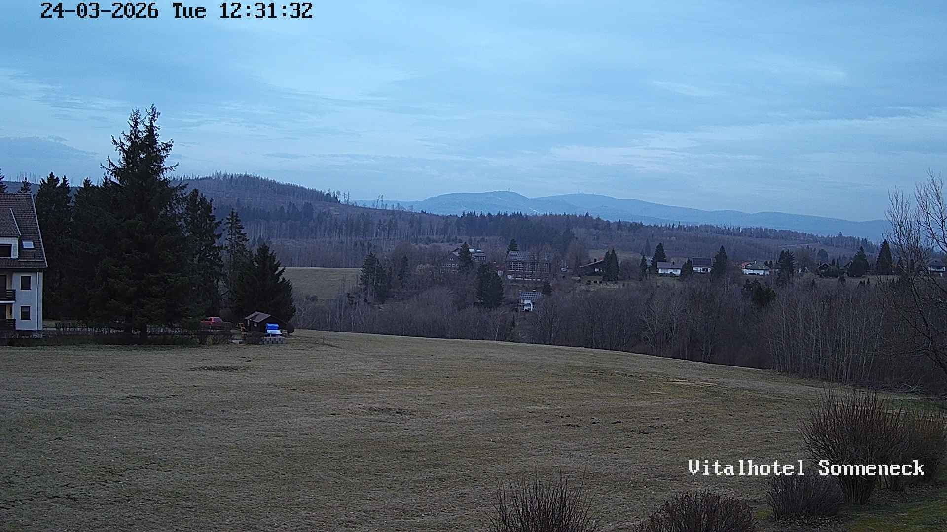 Archiv Foto Webcam Braunlage-Hohegeiß: Blick über das Tal