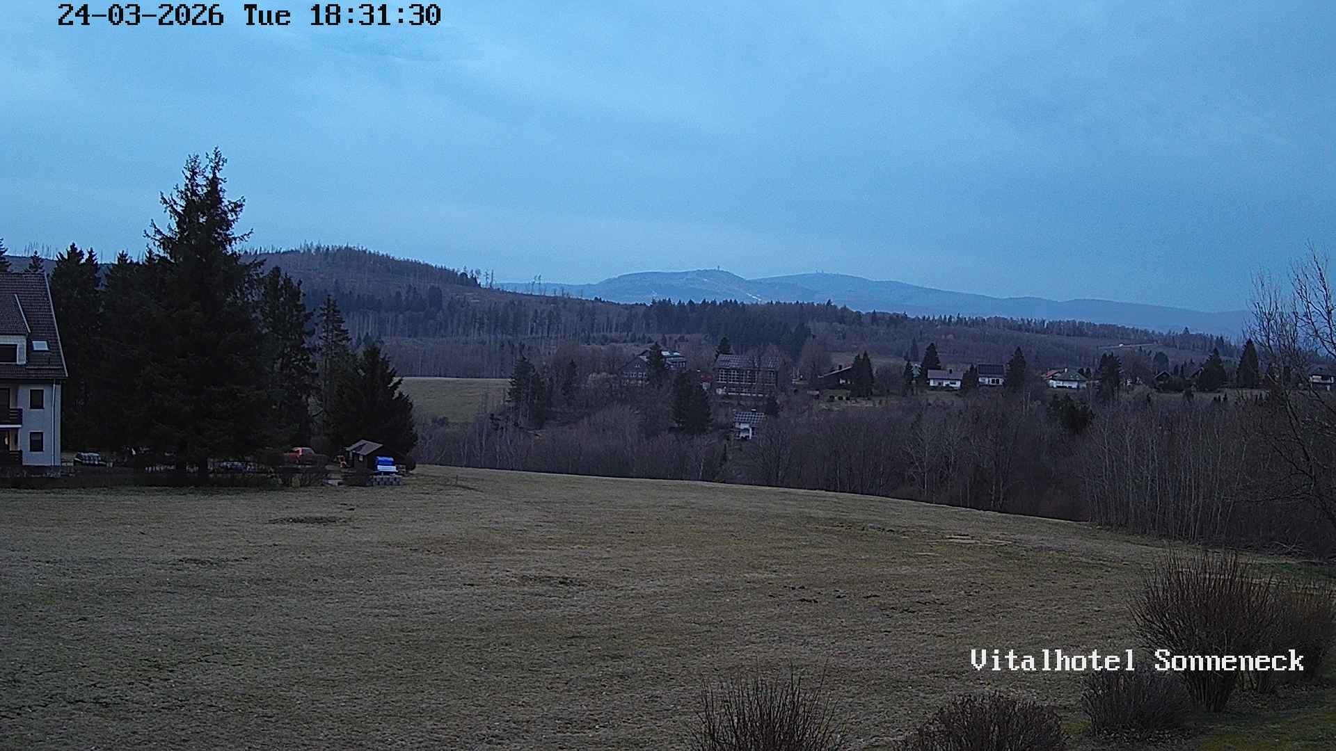 Archiv Foto Webcam Braunlage-Hohegeiß: Blick über das Tal