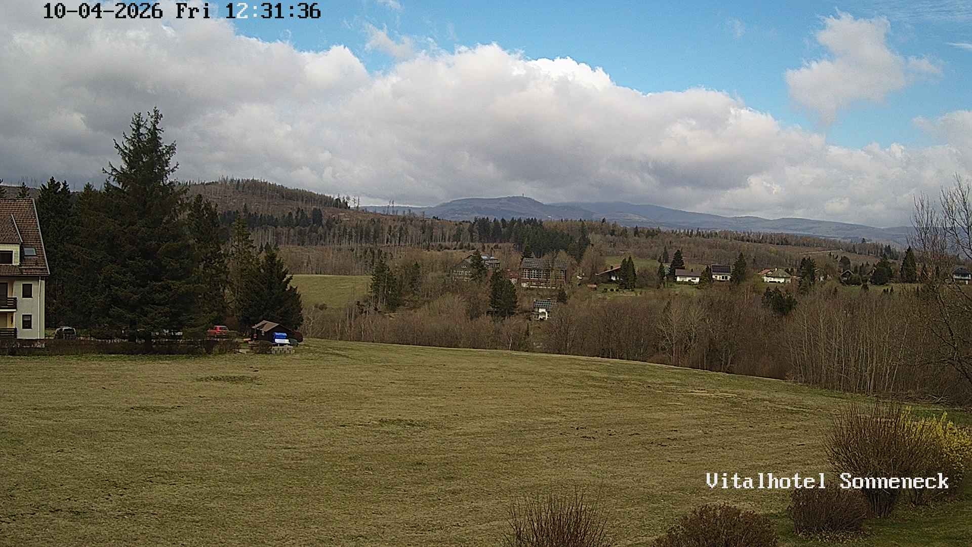Archiv Foto Webcam Braunlage-Hohegeiß: Blick über das Tal