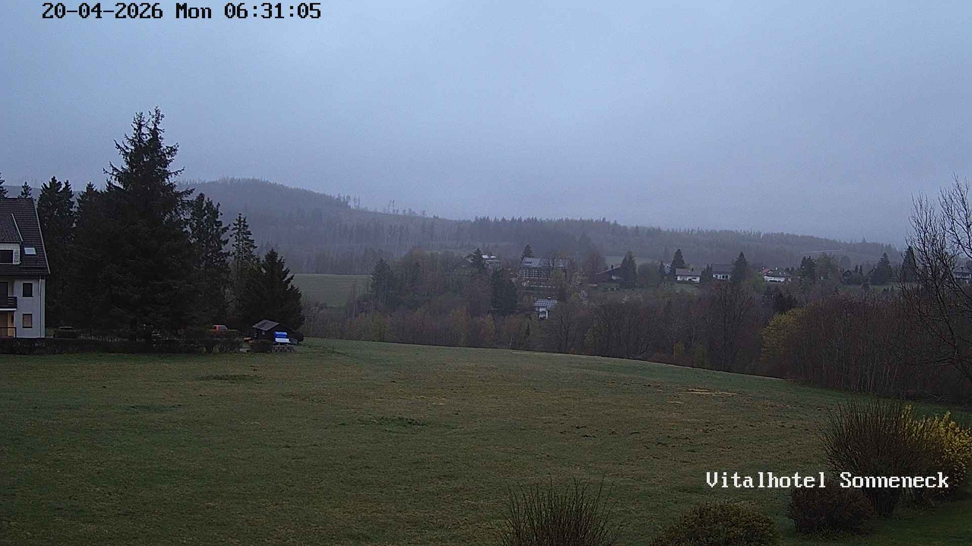 Archiv Foto Webcam Braunlage-Hohegeiß: Blick über das Tal