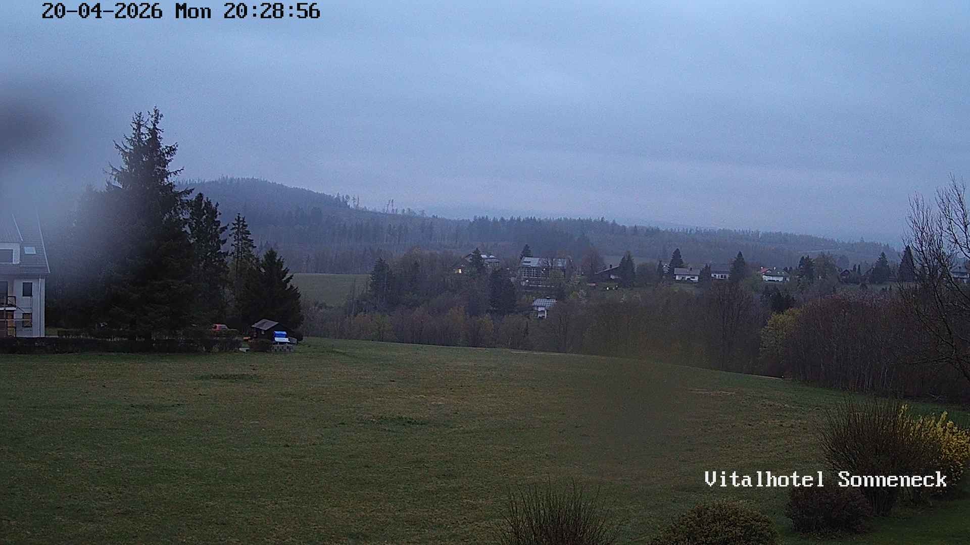 Archiv Foto Webcam Braunlage-Hohegeiß: Blick über das Tal