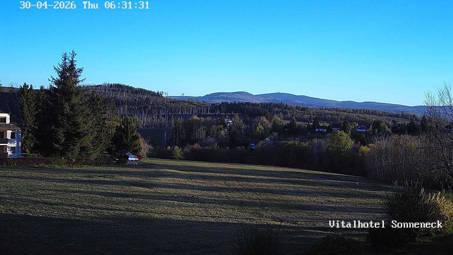 Archiv Foto Webcam Braunlage-Hohegeiß: Blick über das Tal