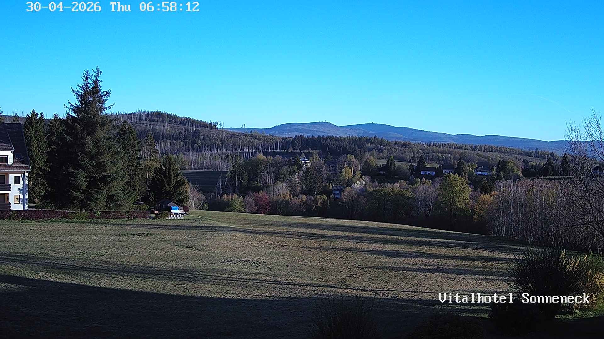 Archiv Foto Webcam Braunlage-Hohegeiß: Blick über das Tal