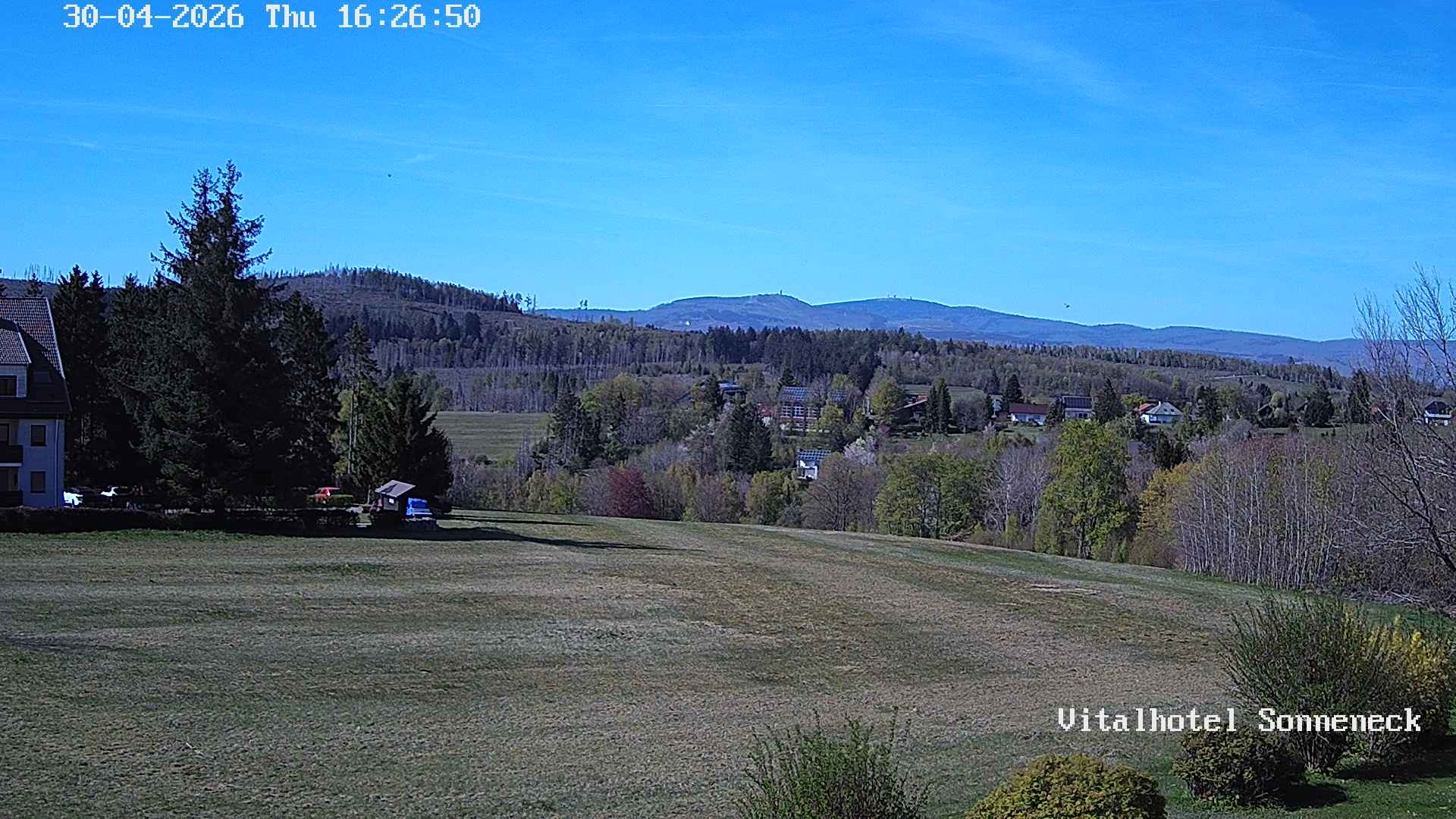 Archiv Foto Webcam Braunlage-Hohegeiß: Blick über das Tal