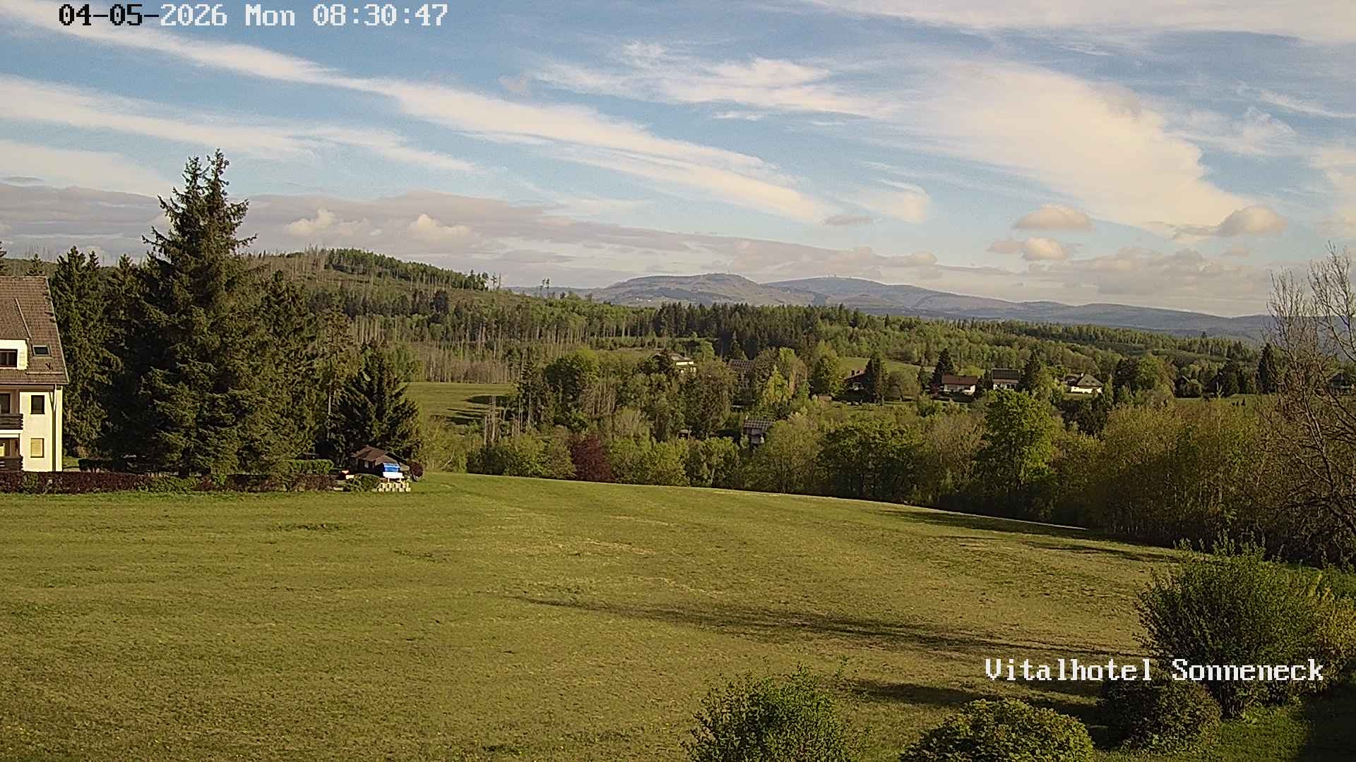 Archiv Foto Webcam Braunlage-Hohegeiß: Blick über das Tal