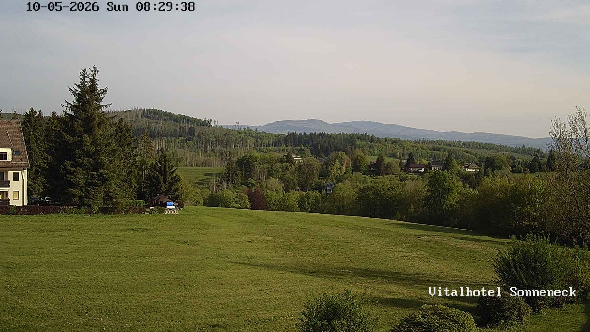 Archiv Foto Webcam Braunlage-Hohegeiß: Blick über das Tal