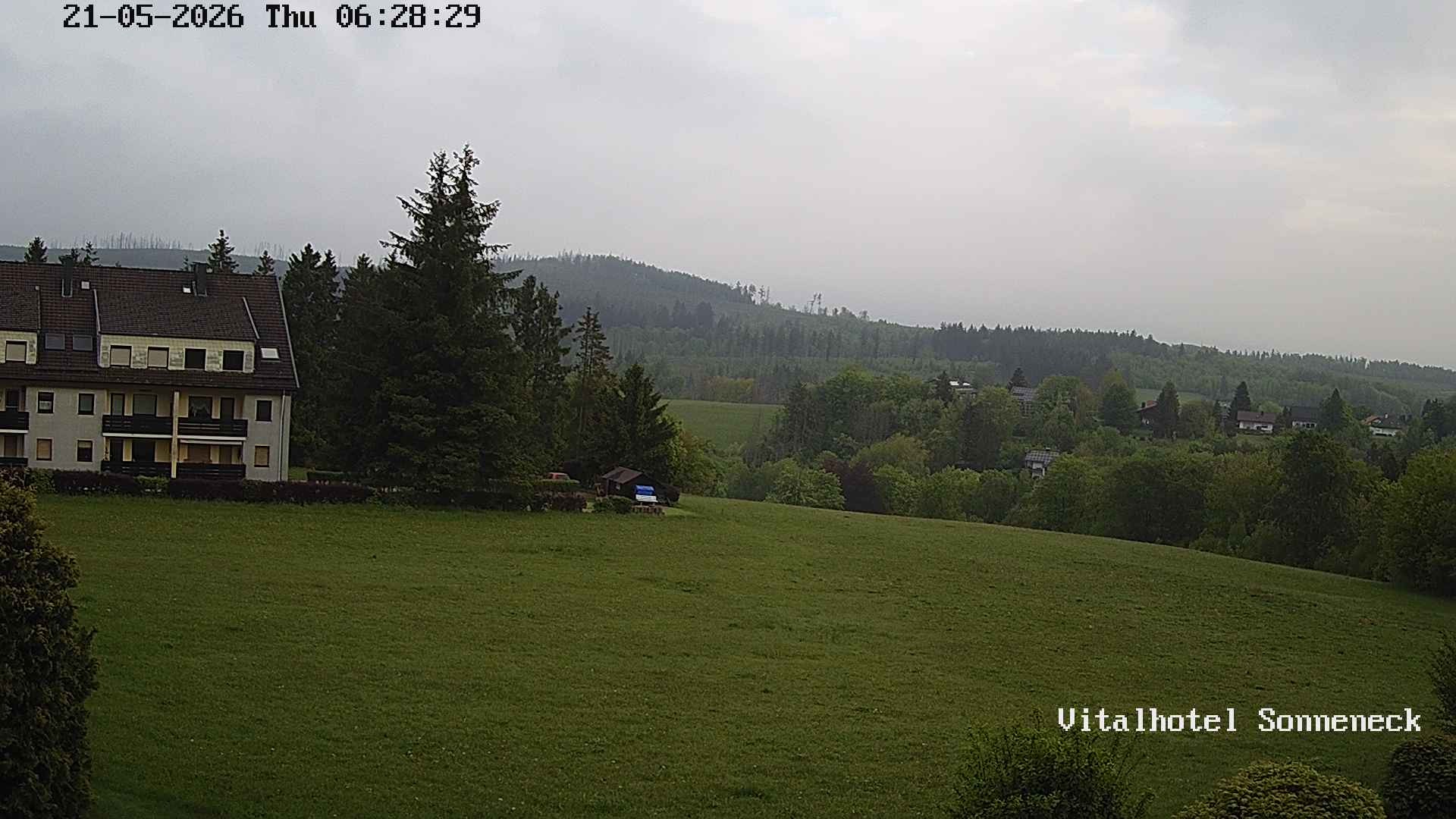 Archiv Foto Webcam Braunlage-Hohegeiß: Blick über das Tal