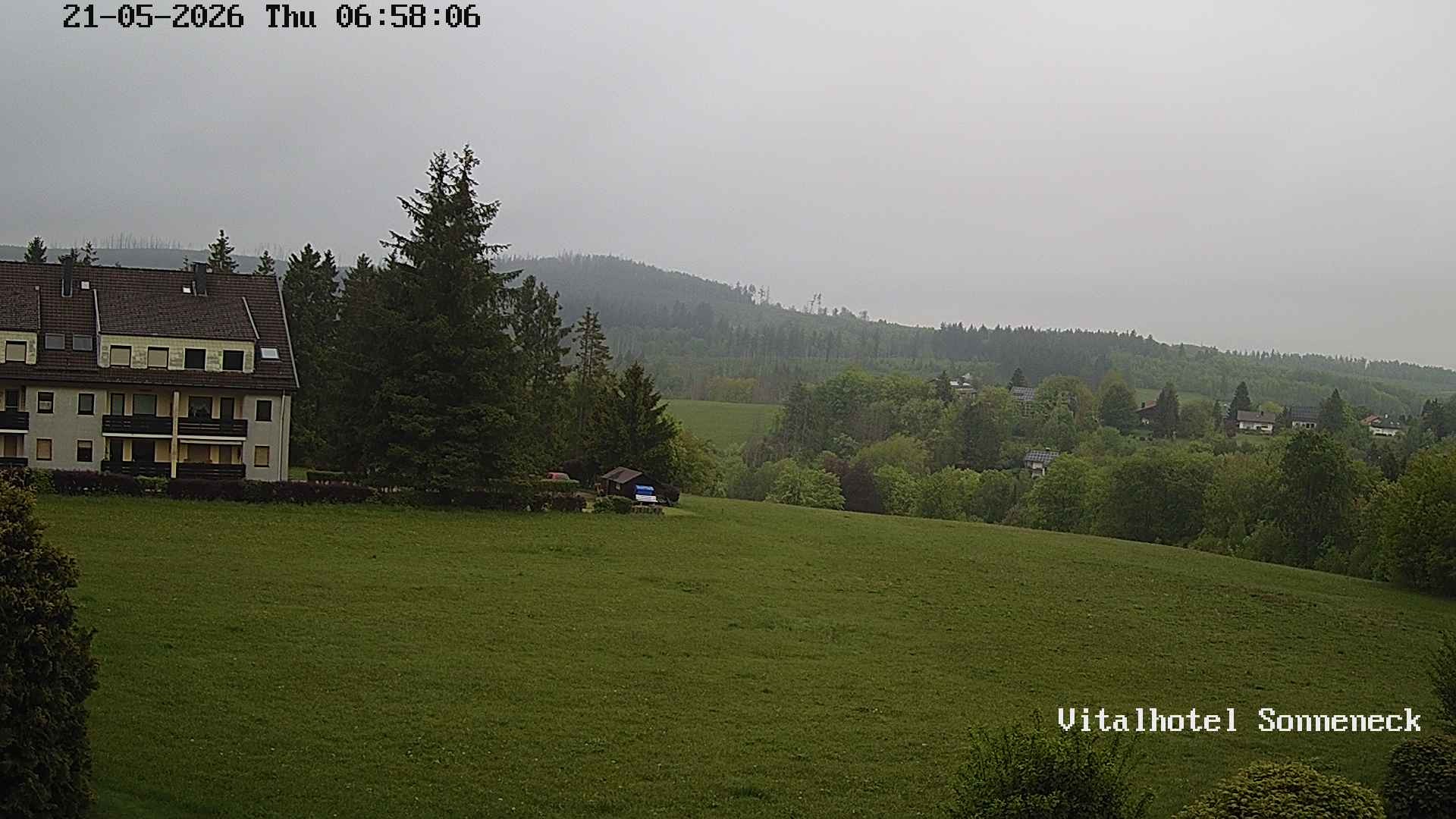 Archiv Foto Webcam Braunlage-Hohegeiß: Blick über das Tal