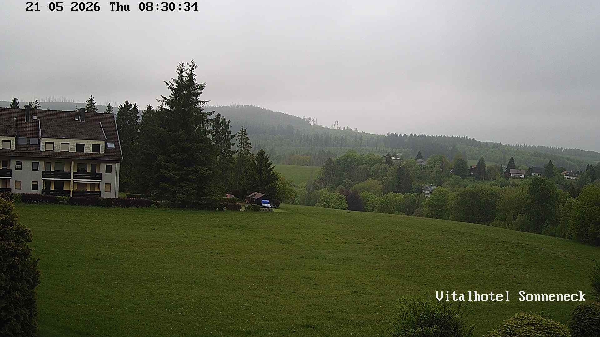 Archiv Foto Webcam Braunlage-Hohegeiß: Blick über das Tal