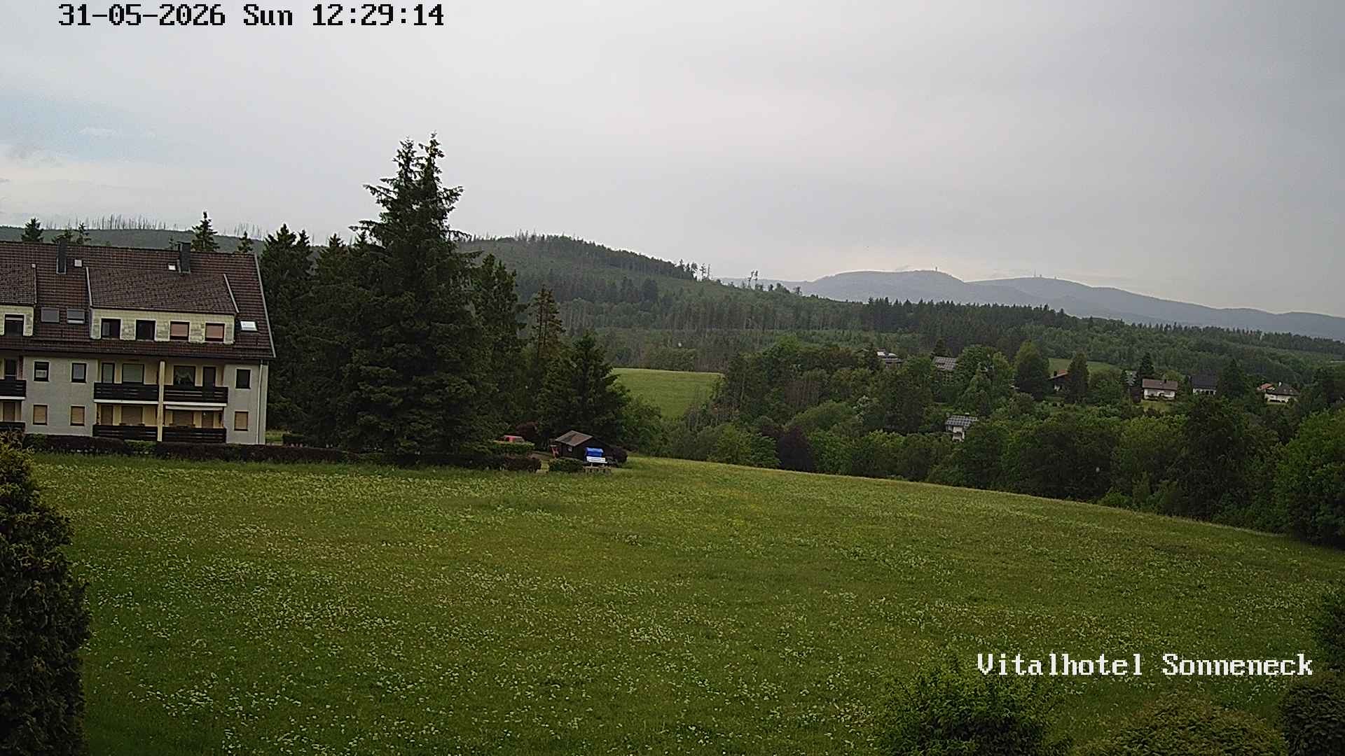 Archiv Foto Webcam Braunlage-Hohegeiß: Blick über das Tal