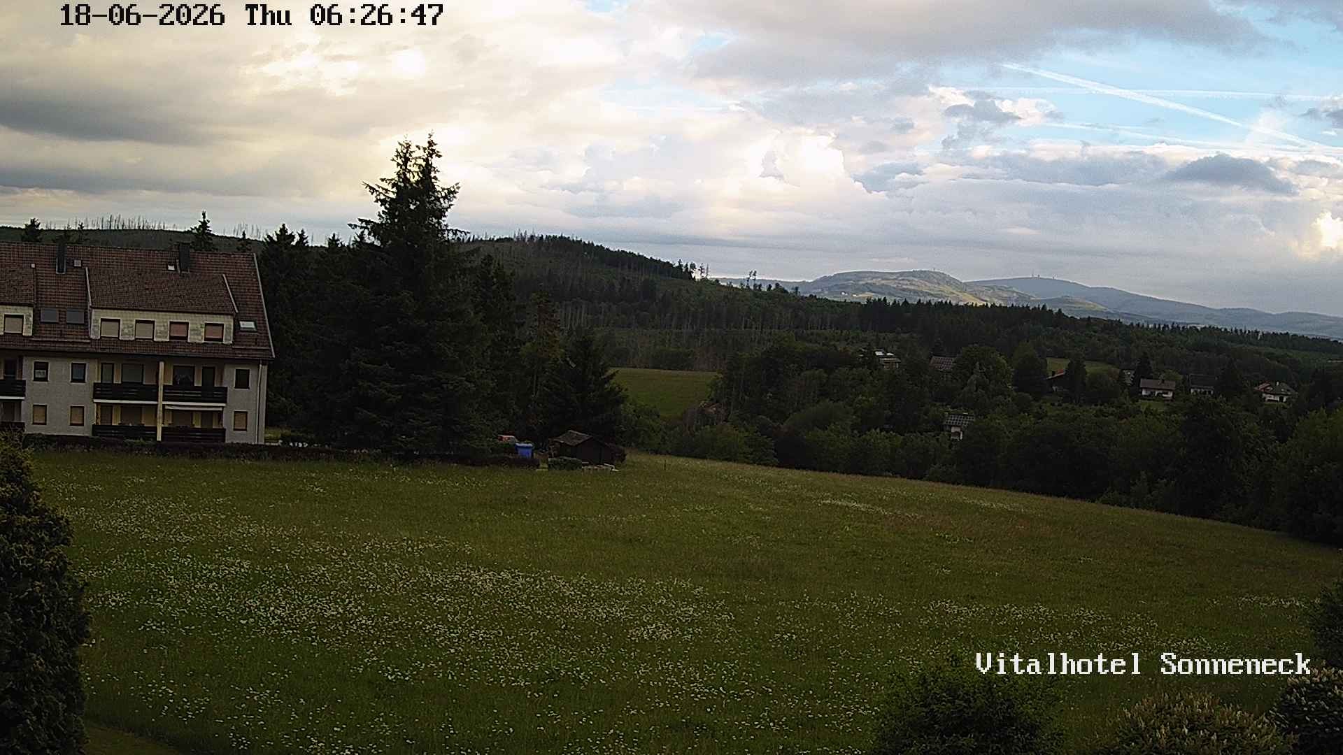 Archiv Foto Webcam Braunlage-Hohegeiß: Blick über das Tal