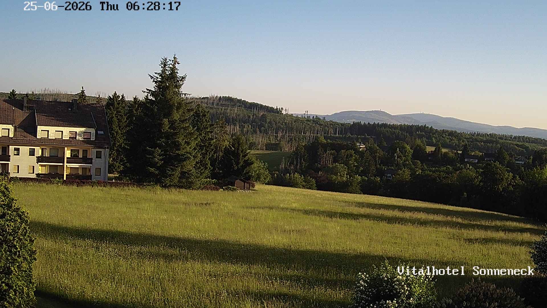 Archiv Foto Webcam Braunlage-Hohegeiß: Blick über das Tal