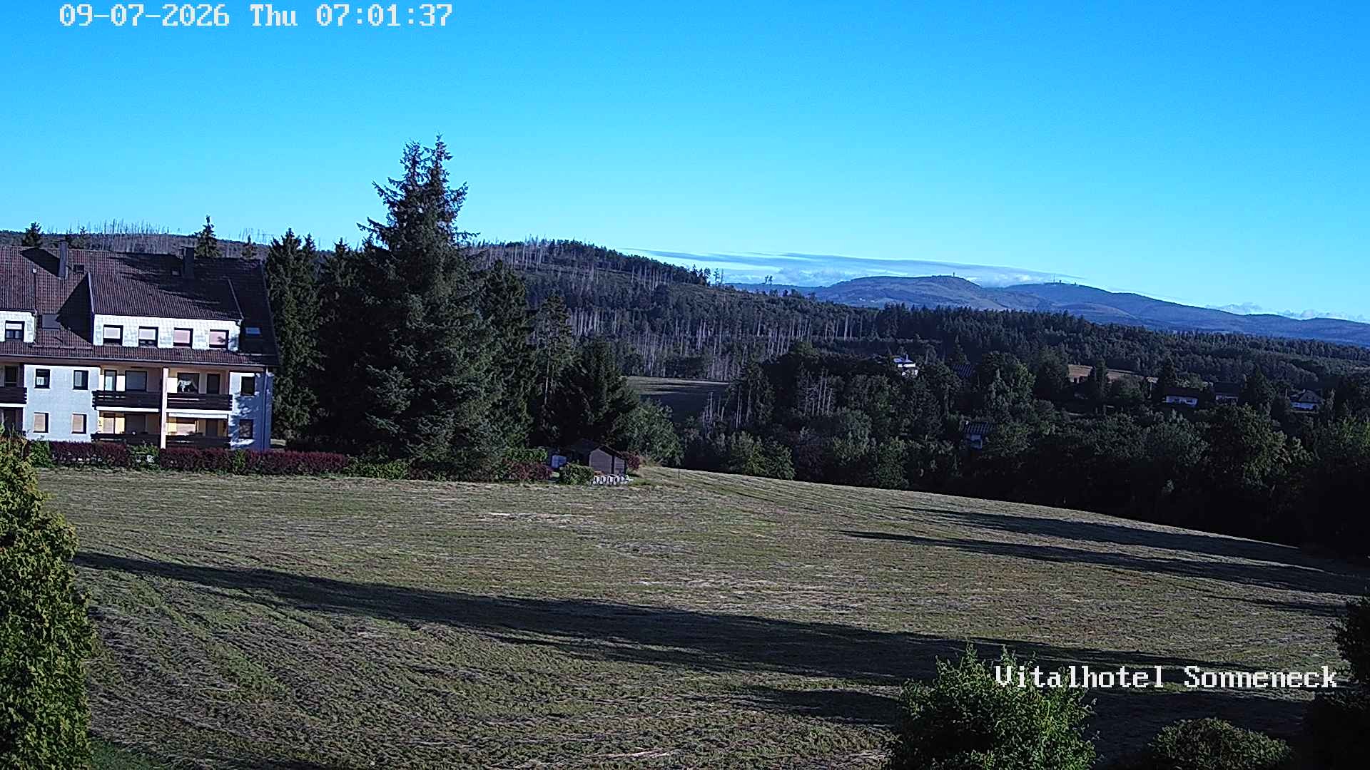 Archiv Foto Webcam Braunlage-Hohegeiß: Blick über das Tal