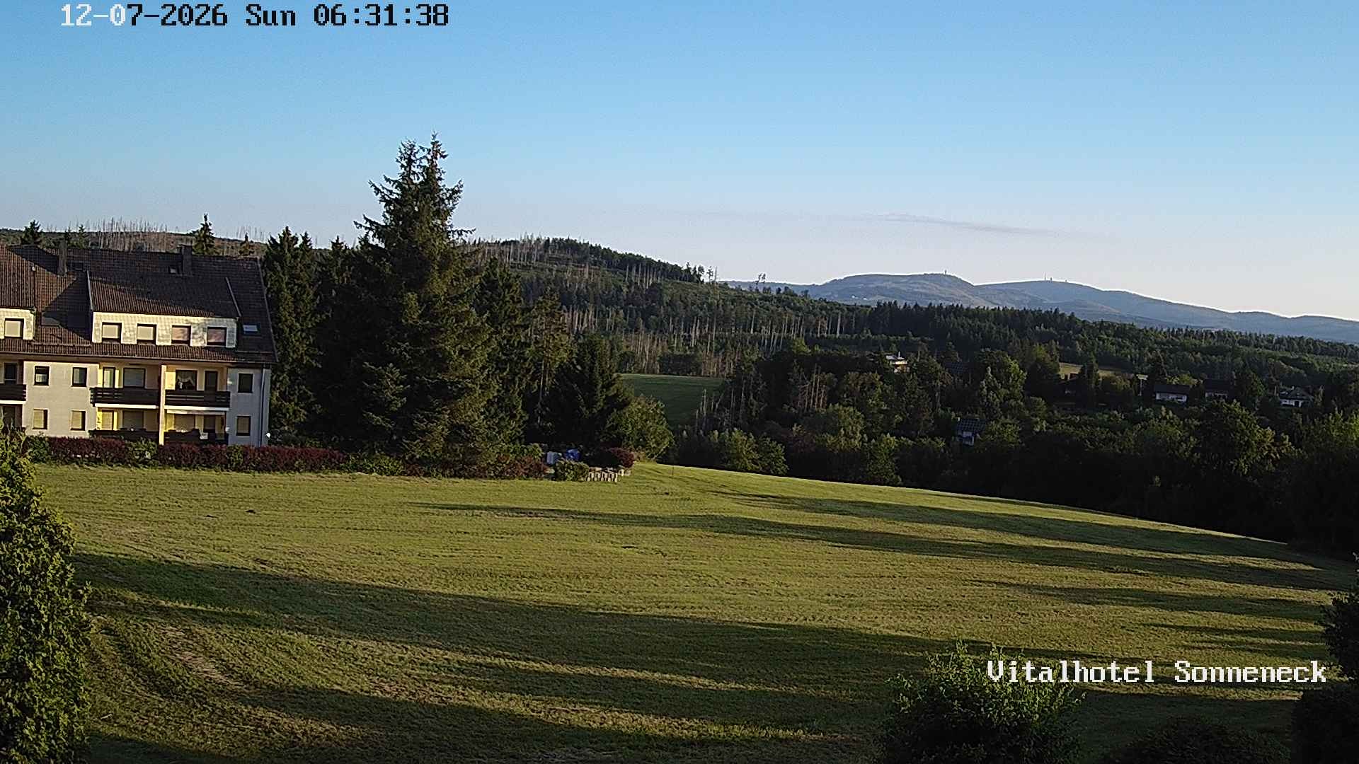 Archiv Foto Webcam Braunlage-Hohegeiß: Blick über das Tal