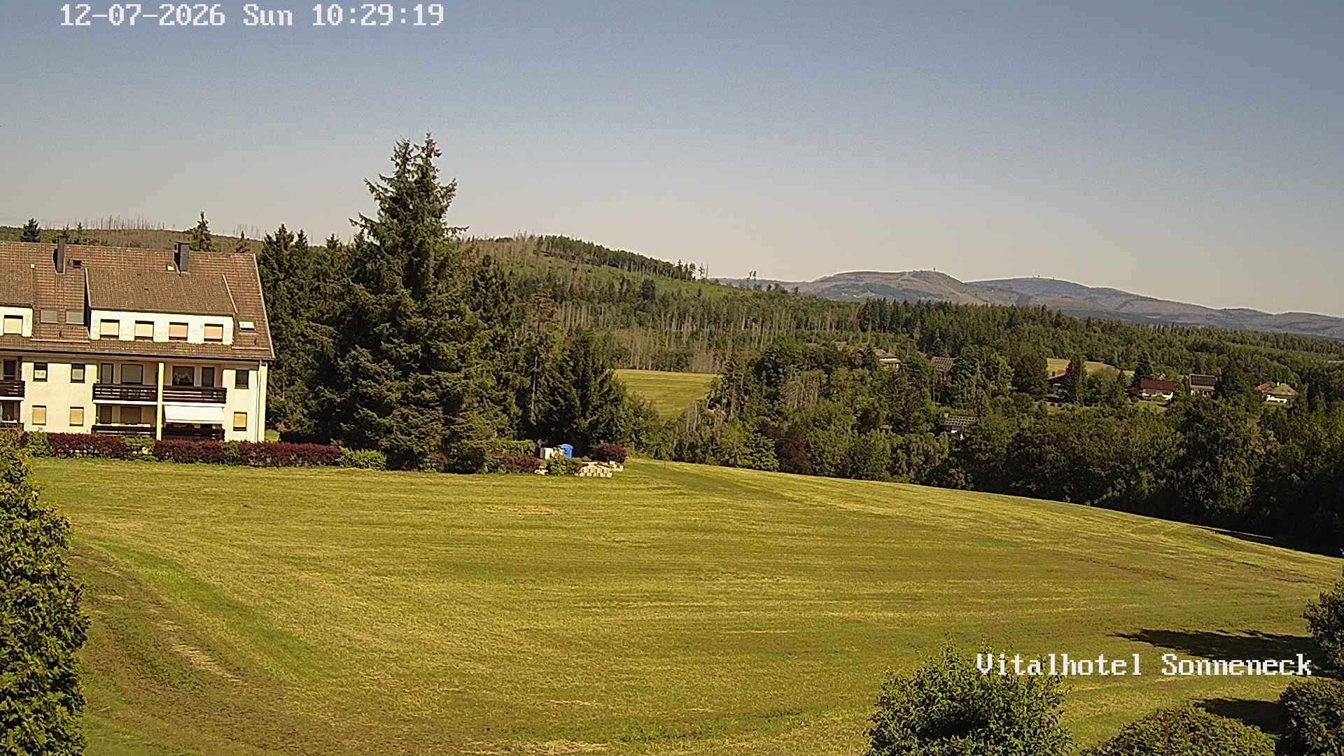 Archiv Foto Webcam Braunlage-Hohegeiß: Blick über das Tal