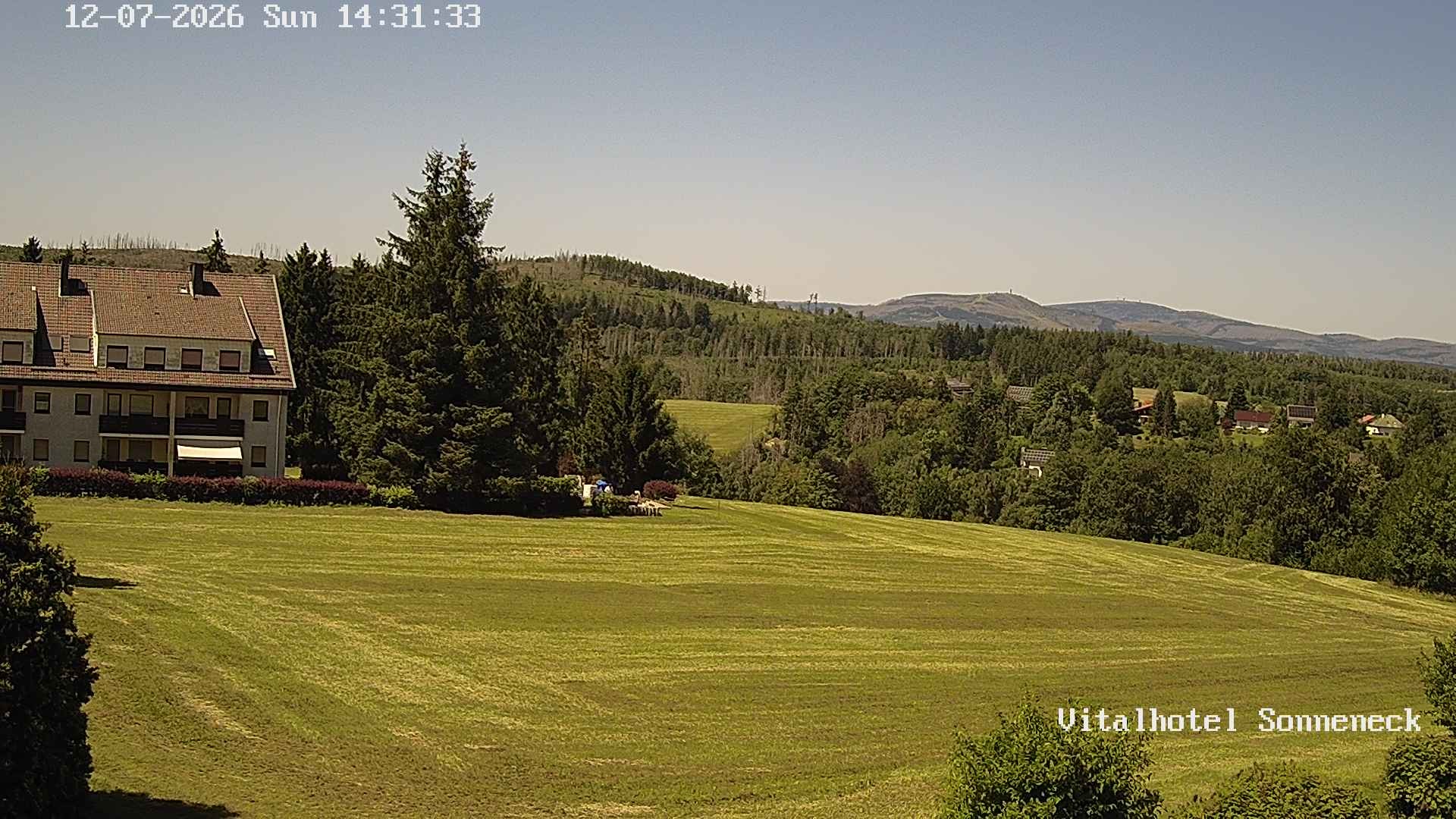 Archiv Foto Webcam Braunlage-Hohegeiß: Blick über das Tal