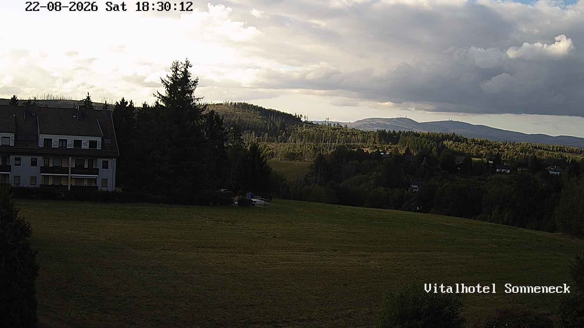 Archiv Foto Webcam Braunlage-Hohegeiß: Blick über das Tal