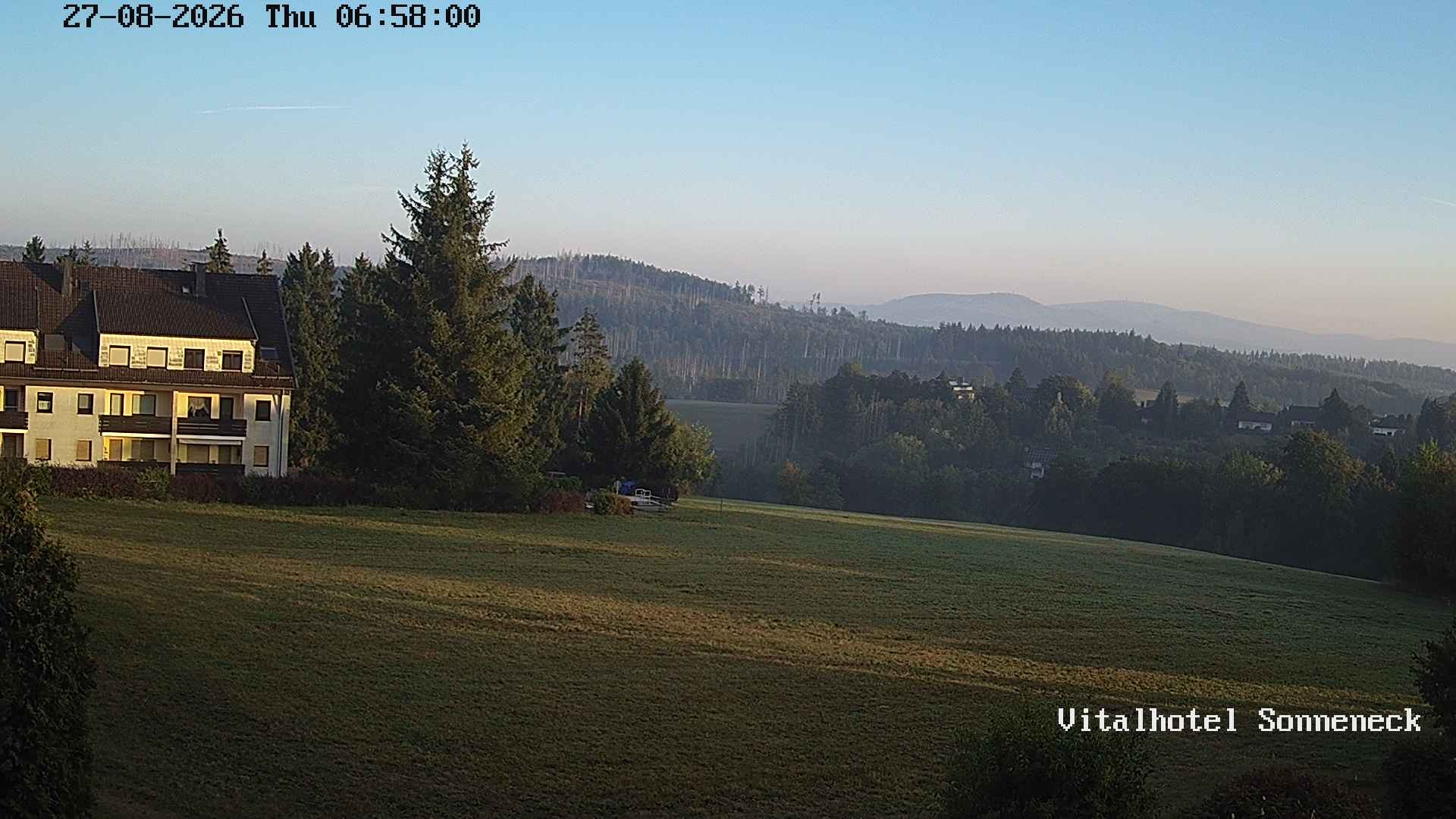 Archiv Foto Webcam Braunlage-Hohegeiß: Blick über das Tal