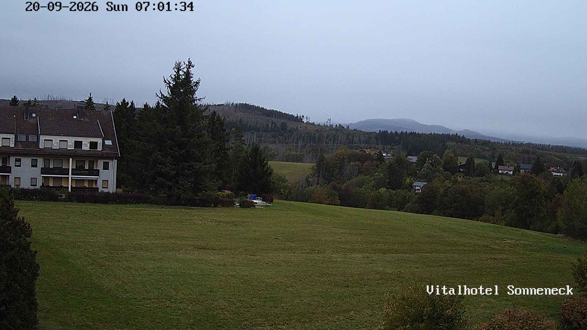 Archiv Foto Webcam Braunlage-Hohegeiß: Blick über das Tal
