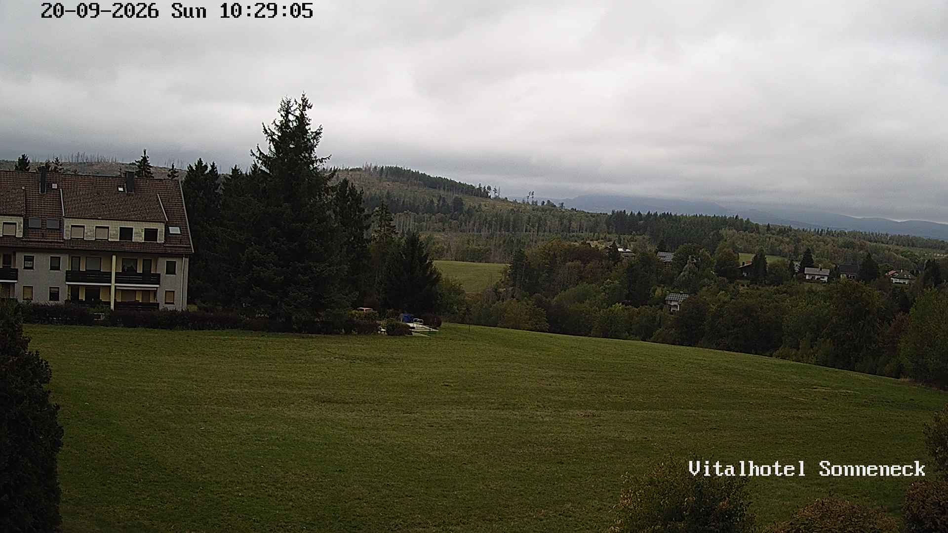 Archiv Foto Webcam Braunlage-Hohegeiß: Blick über das Tal