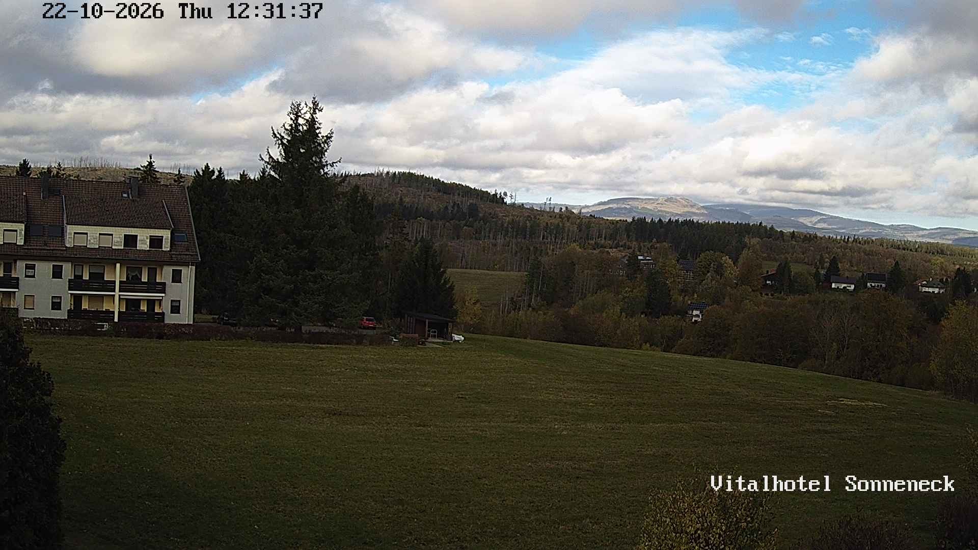 Archiv Foto Webcam Braunlage-Hohegeiß: Blick über das Tal