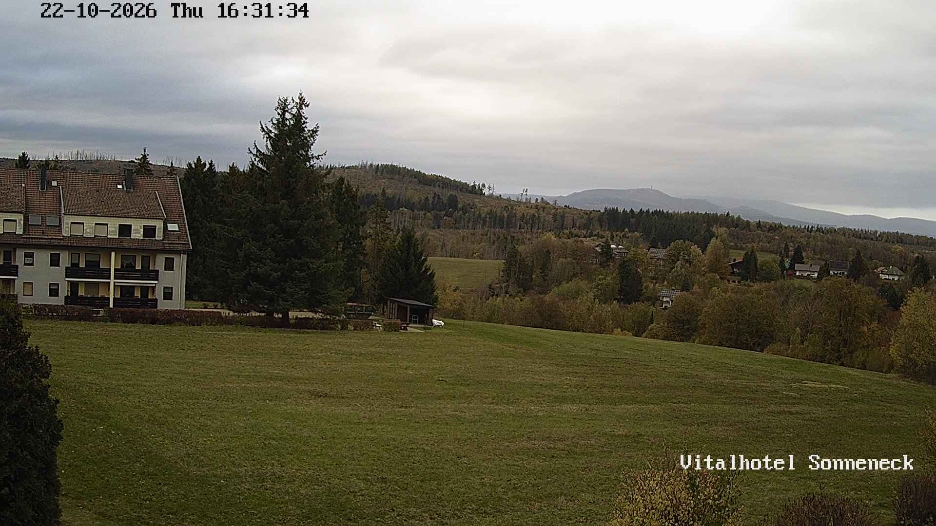 Archiv Foto Webcam Braunlage-Hohegeiß: Blick über das Tal