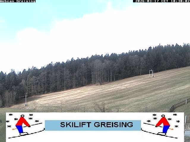 Archived image Webcam Bavarian Forest: Lift Greising