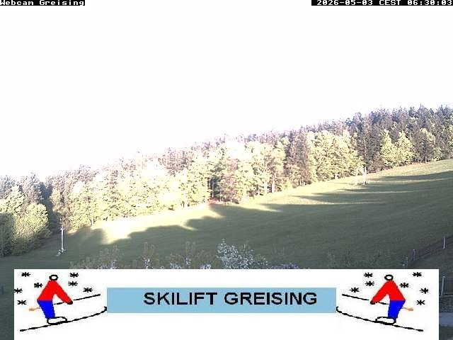 Archived image Webcam Bavarian Forest: Lift Greising