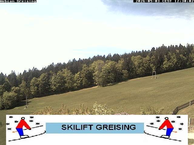 Archived image Webcam Bavarian Forest: Lift Greising