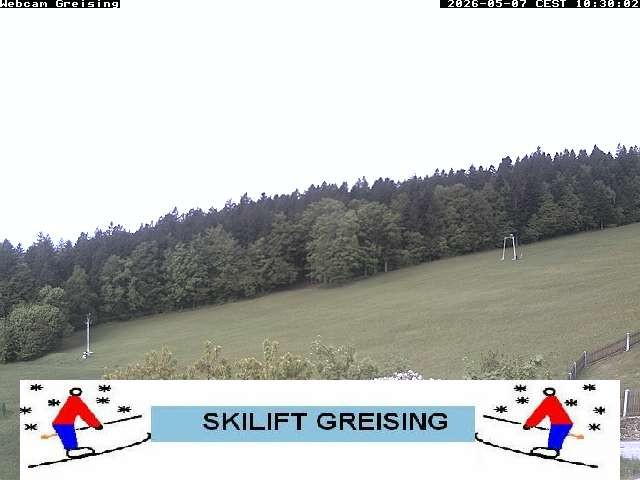 Archived image Webcam Bavarian Forest: Lift Greising