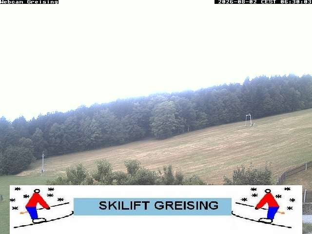Archived image Webcam Bavarian Forest: Lift Greising