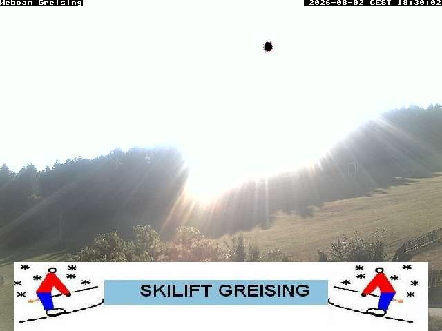 Archived image Webcam Bavarian Forest: Lift Greising