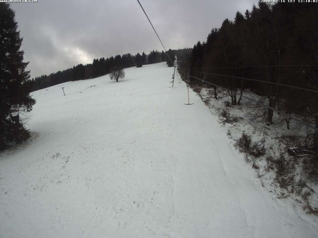 Archived image Webcam Eschenberglifte Niedersfeld the slope