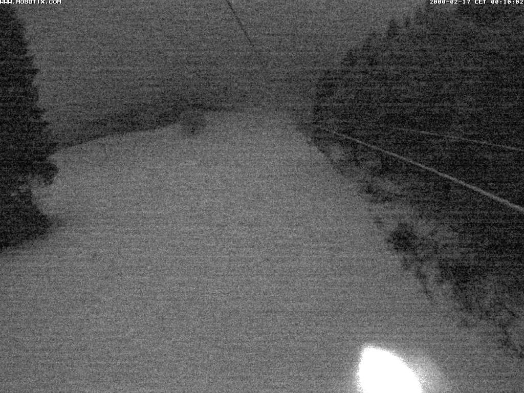 Archived image Webcam Eschenberglifte Niedersfeld the slope