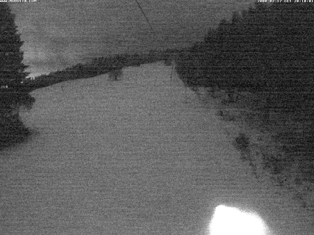 Archived image Webcam Eschenberglifte Niedersfeld the slope