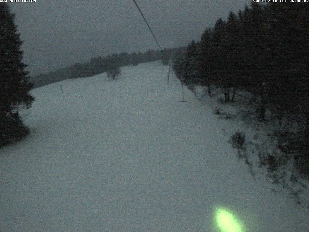 Archiv Foto Webcam Eschenberglifte Niedersfeld Blick auf die Piste
