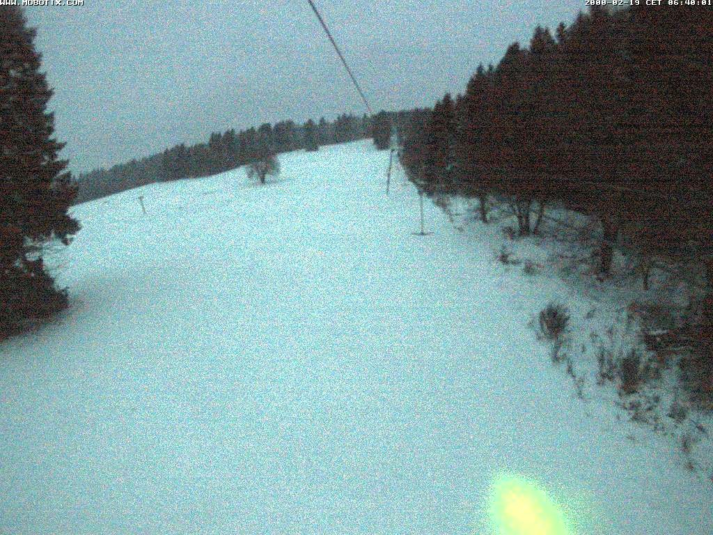 Archiv Foto Webcam Eschenberglifte Niedersfeld Blick auf die Piste
