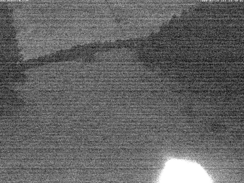 Archiv Foto Webcam Eschenberglifte Niedersfeld Blick auf die Piste