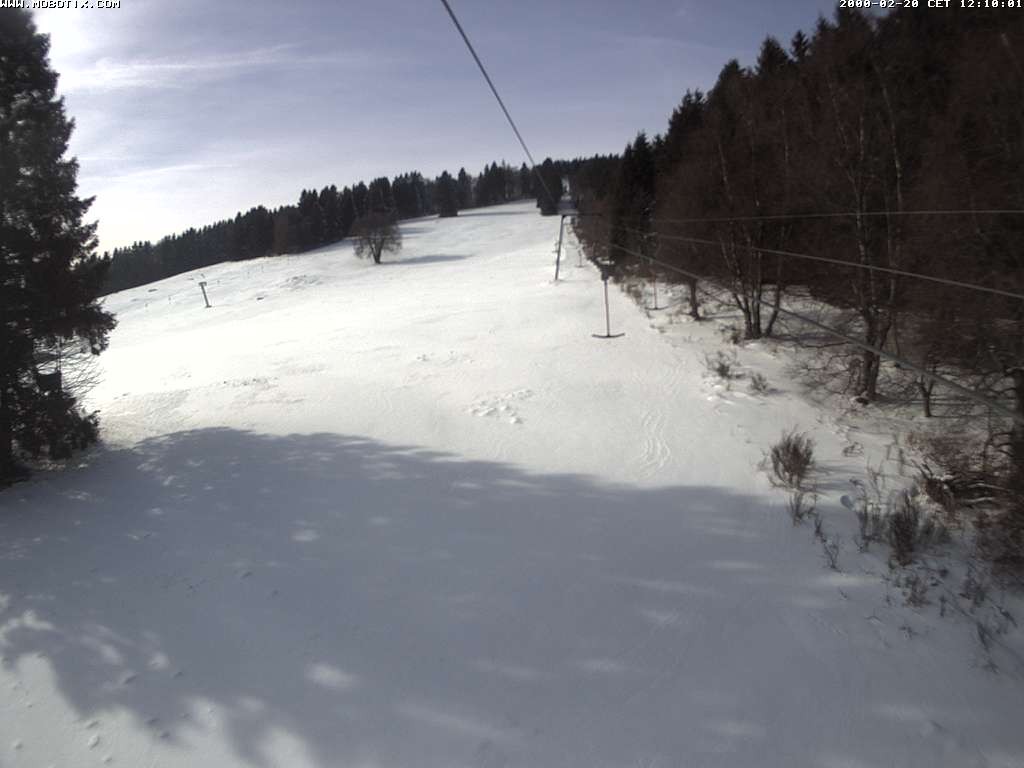 Archiv Foto Webcam Eschenberglifte Niedersfeld Blick auf die Piste