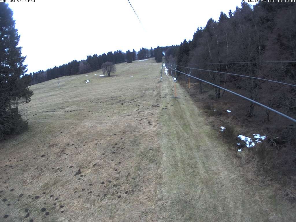 Archiv Foto Webcam Eschenberglifte Niedersfeld Blick auf die Piste