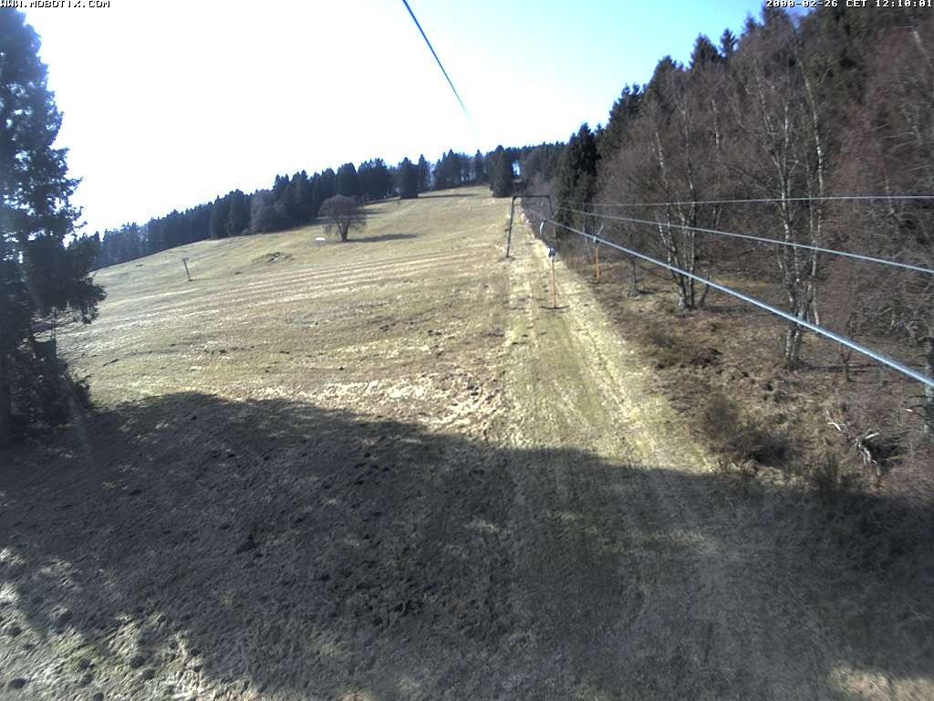 Archived image Webcam Eschenberglifte Niedersfeld the slope