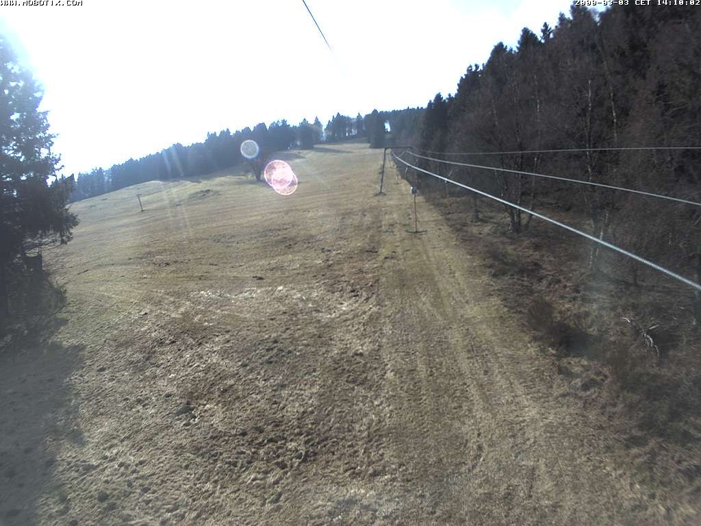 Archiv Foto Webcam Eschenberglifte Niedersfeld Blick auf die Piste