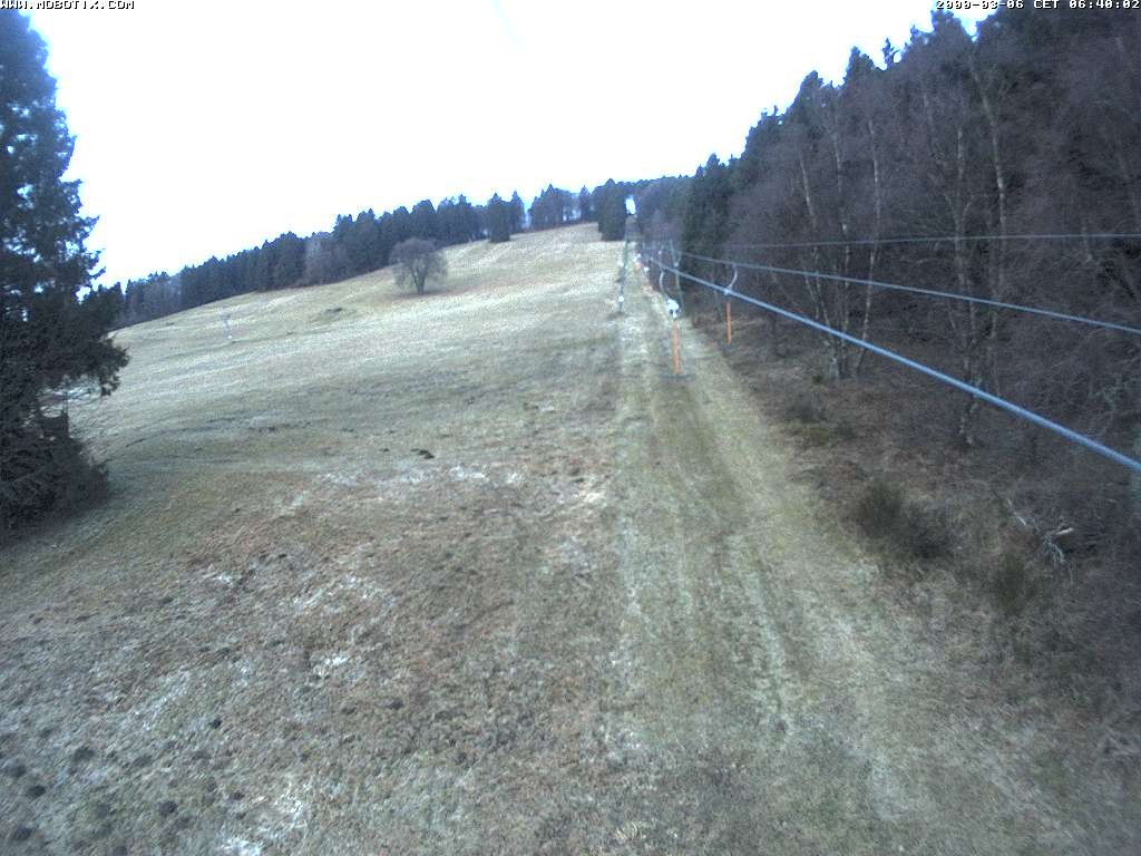 Archiv Foto Webcam Eschenberglifte Niedersfeld Blick auf die Piste