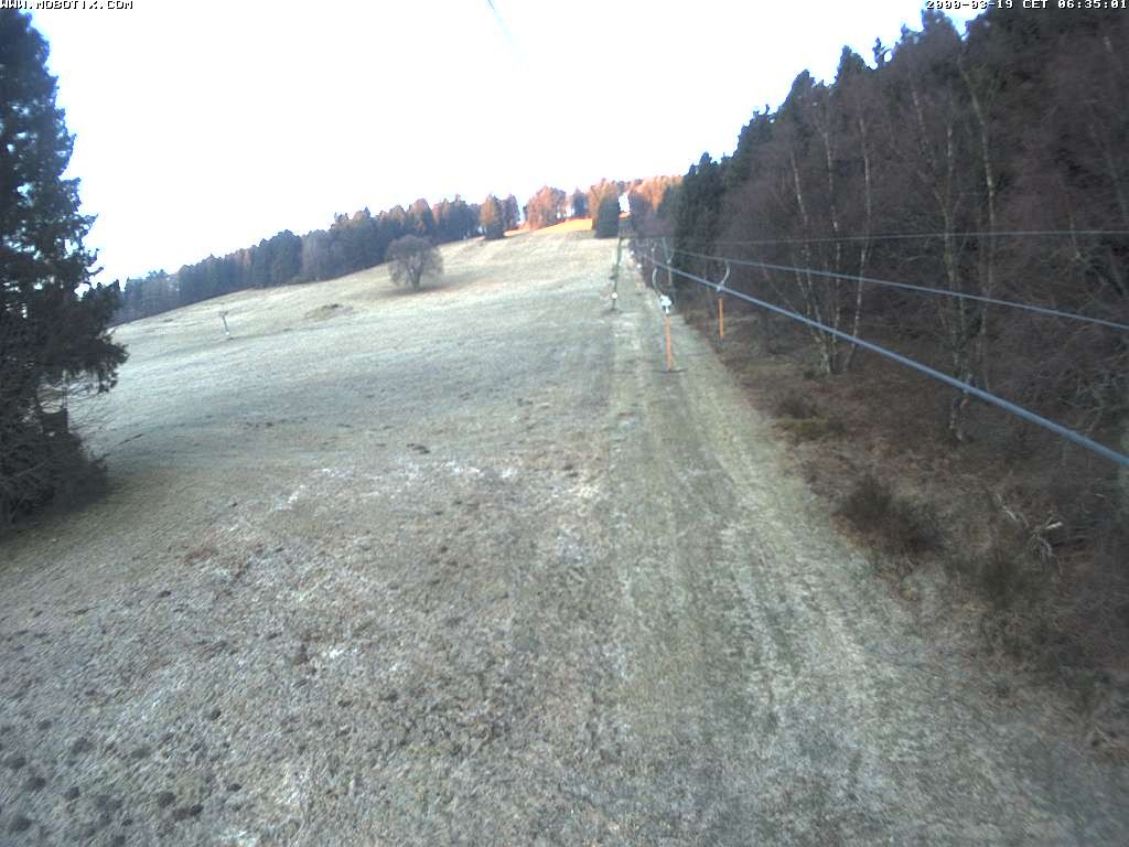 Archiv Foto Webcam Eschenberglifte Niedersfeld Blick auf die Piste