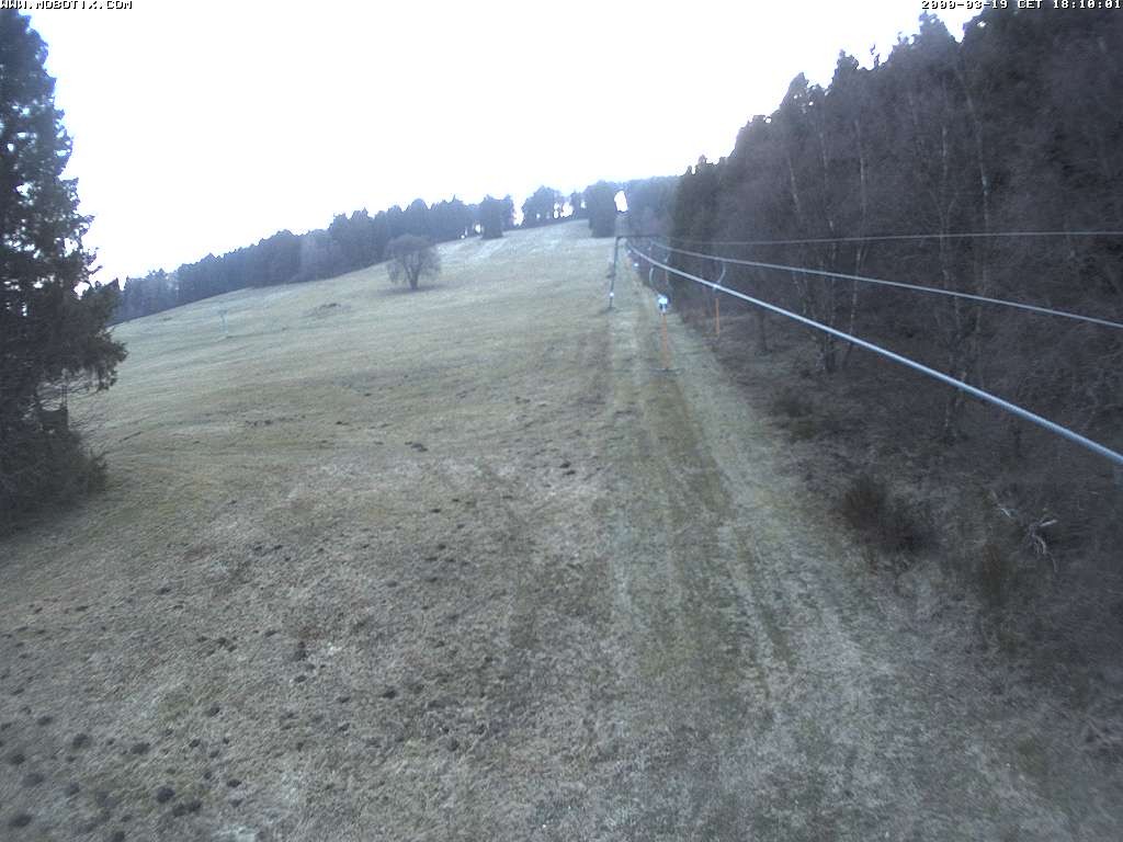 Archiv Foto Webcam Eschenberglifte Niedersfeld Blick auf die Piste