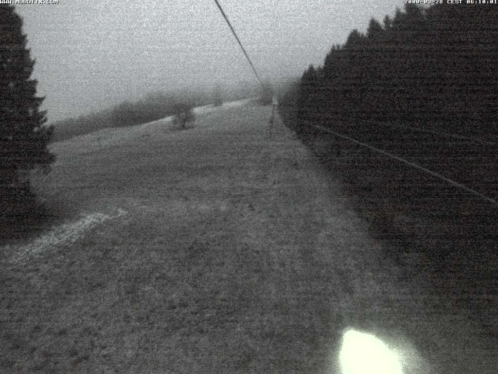 Archiv Foto Webcam Eschenberglifte Niedersfeld Blick auf die Piste